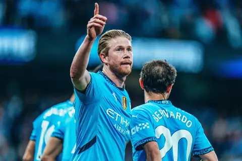 "فقط كرر ما فعلته".. رسالة دي بروين لنفسه قبل 10 سنوات